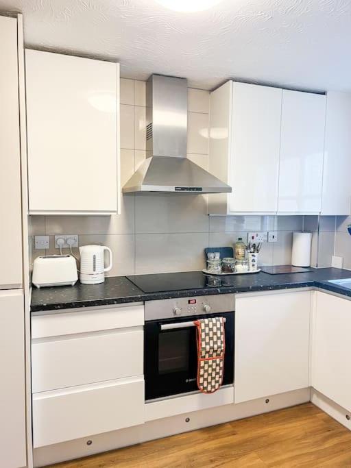 Cosy & Modern Flat In Islington- 15 Minute Walk From Emirates Stadium Daire Londra Dış mekan fotoğraf